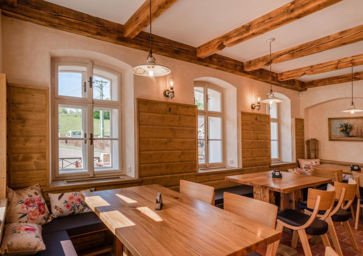 Hotel Kortus Jetrichovice  Ngoại thất bức ảnh