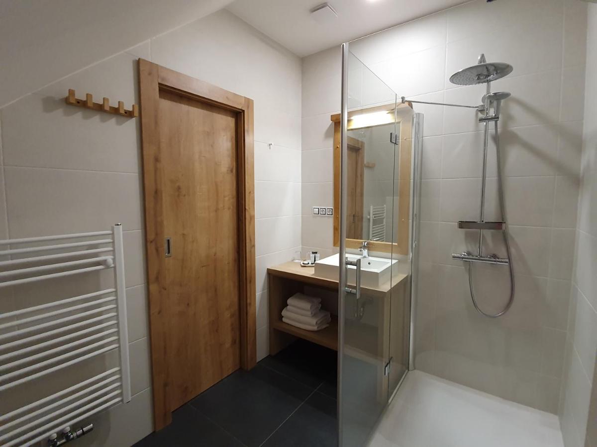 Hotel Kortus Jetrichovice  Ngoại thất bức ảnh