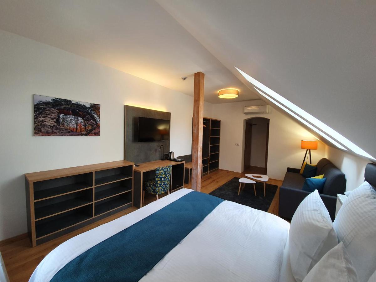 Hotel Kortus Jetrichovice  Ngoại thất bức ảnh