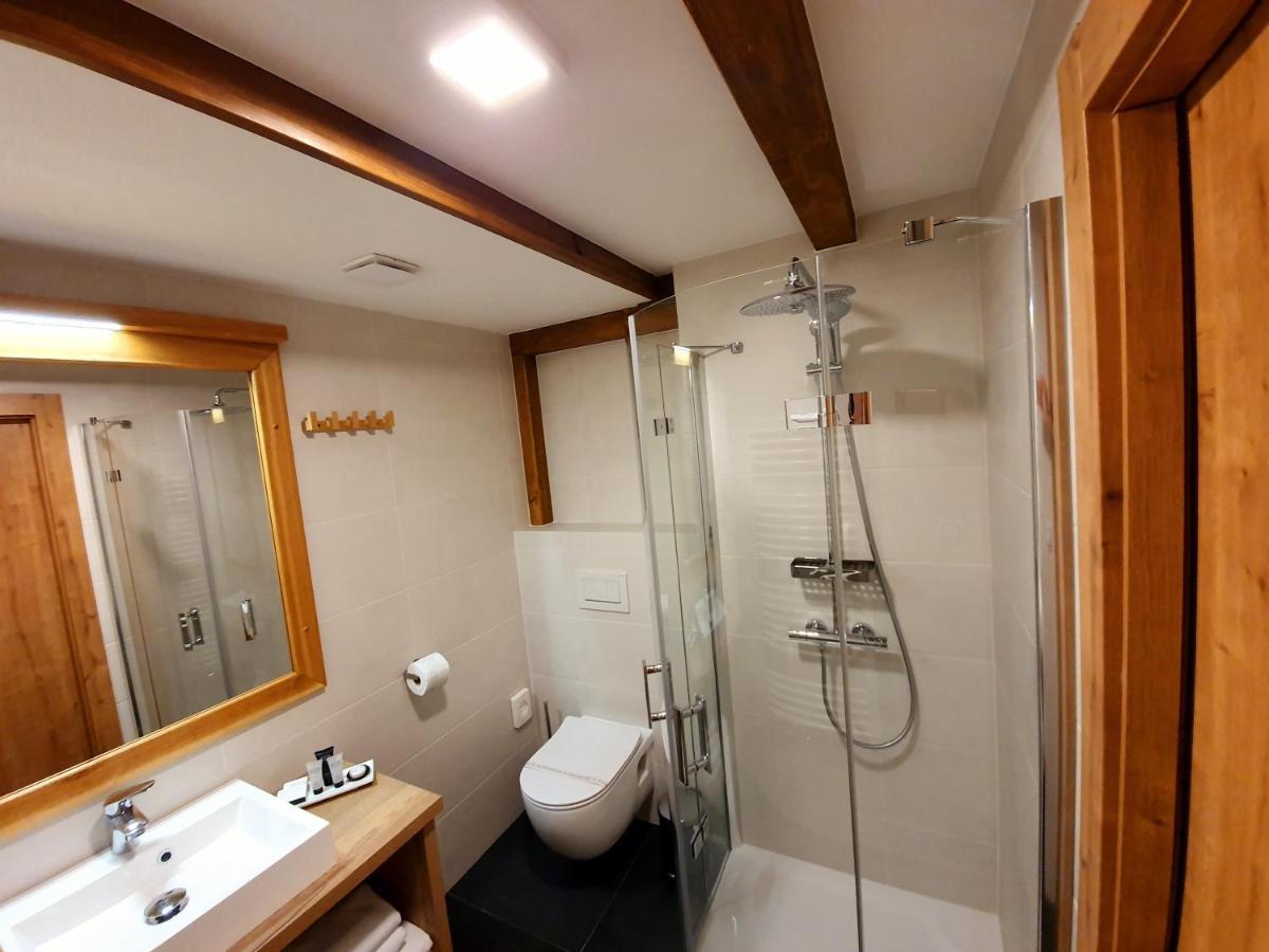 Hotel Kortus Jetrichovice  Ngoại thất bức ảnh