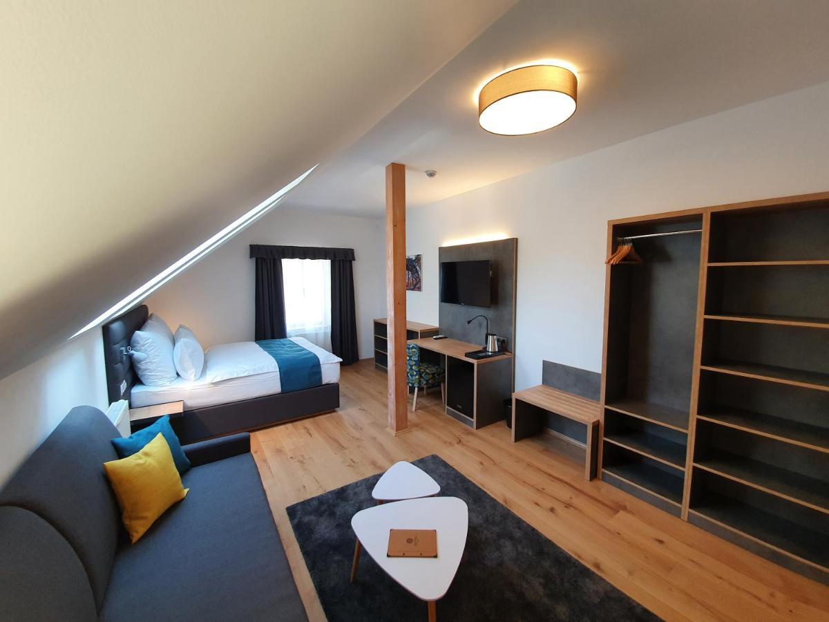 Hotel Kortus Jetrichovice  Ngoại thất bức ảnh