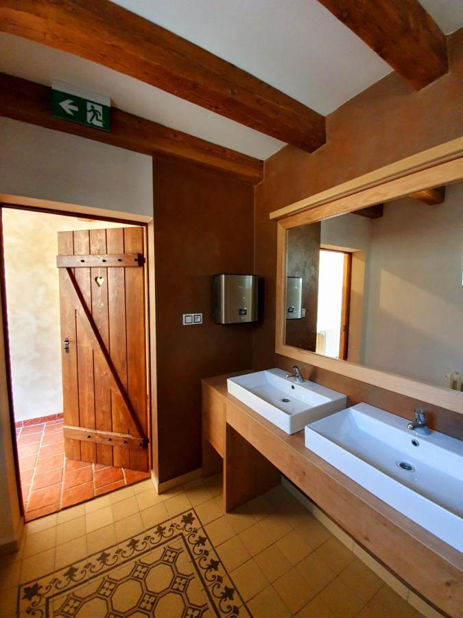 Hotel Kortus Jetrichovice  Ngoại thất bức ảnh