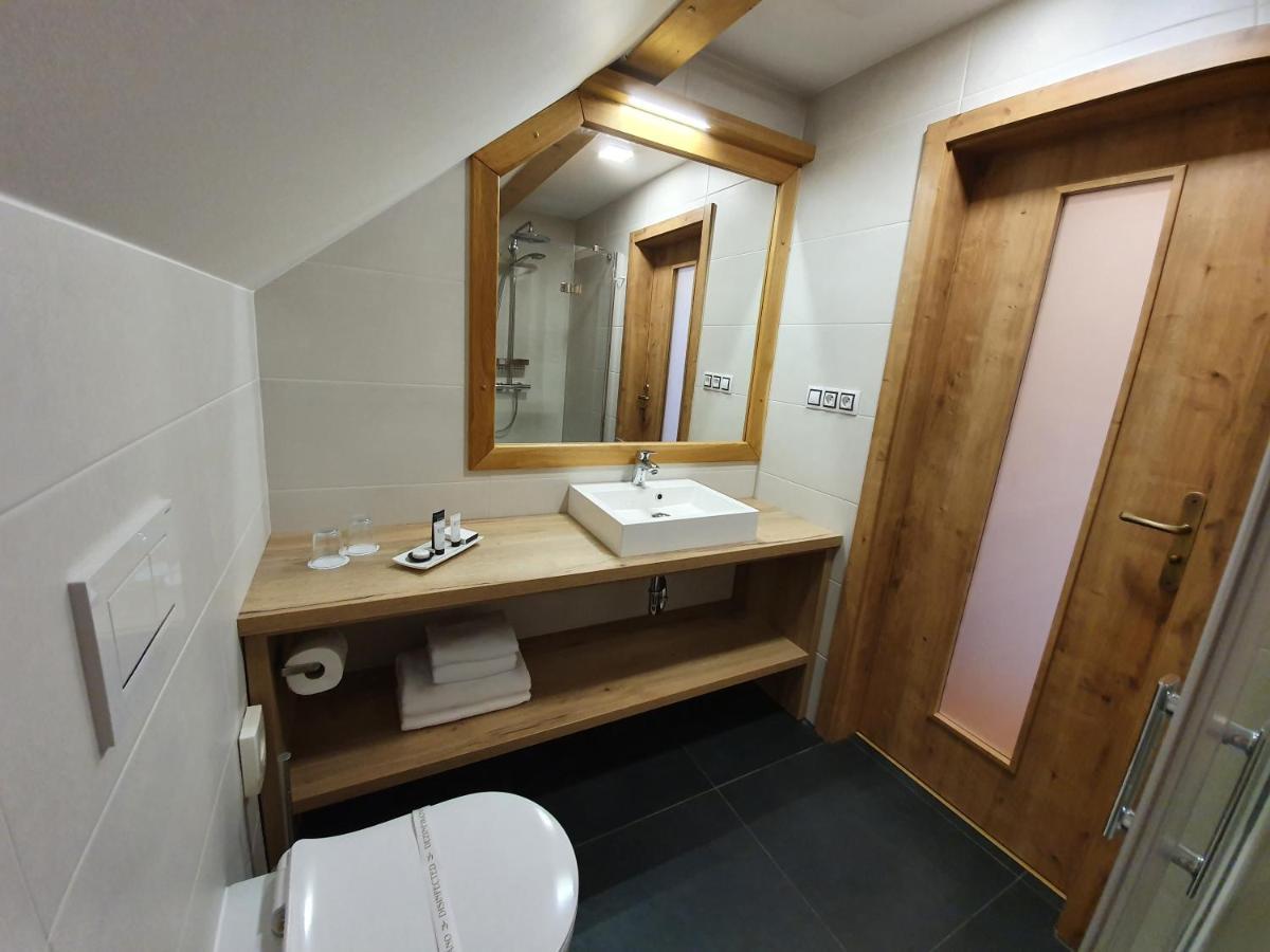 Hotel Kortus Jetrichovice  Ngoại thất bức ảnh